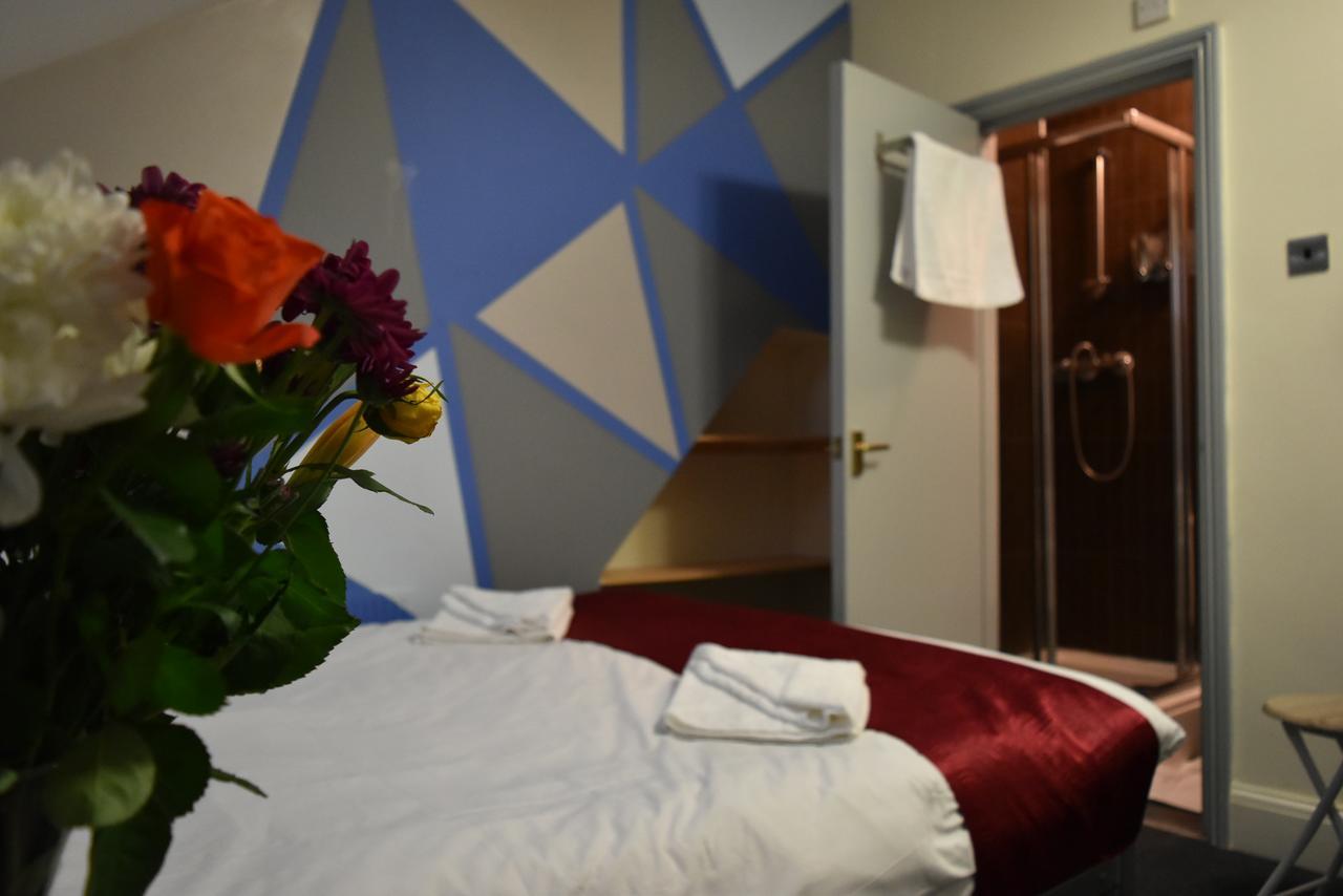 London Olympus Hotel Nirvana Zewnętrze zdjęcie