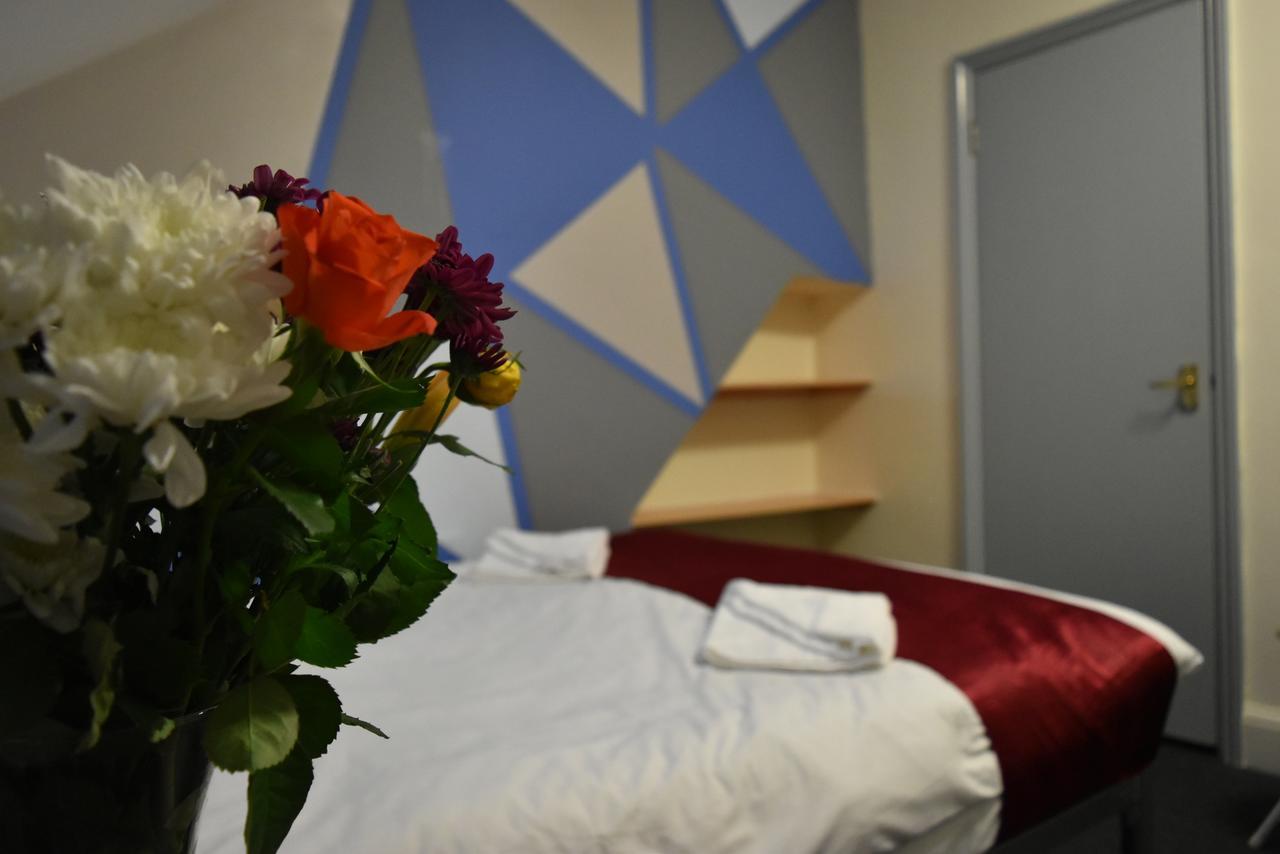 London Olympus Hotel Nirvana Zewnętrze zdjęcie