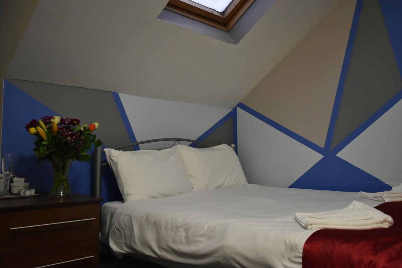 London Olympus Hotel Nirvana Zewnętrze zdjęcie